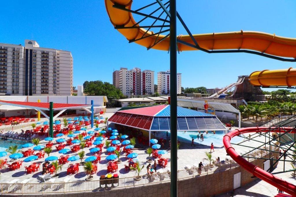 Spazzio Diroma Acqua Park Luxo - Parque Aquatico Incluso Apartamento *