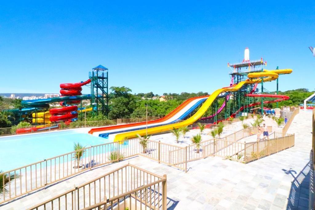 Spazzio Diroma Acqua Park Luxo - Parque Aquatico Incluso Apartamento